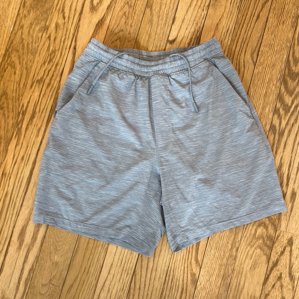 Lululemon men’s Pacebreaker shorts.